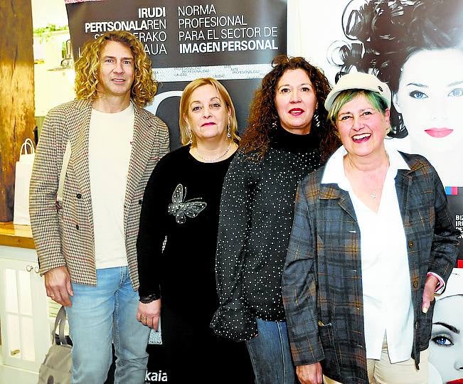 Sergio Puertollano, Maribel Jauregui, Miriam Manso y Ana Álvarez.