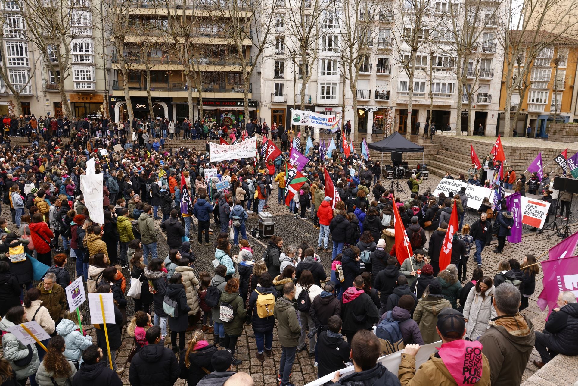 Manifestación de la enseñanza pública en Vitoria