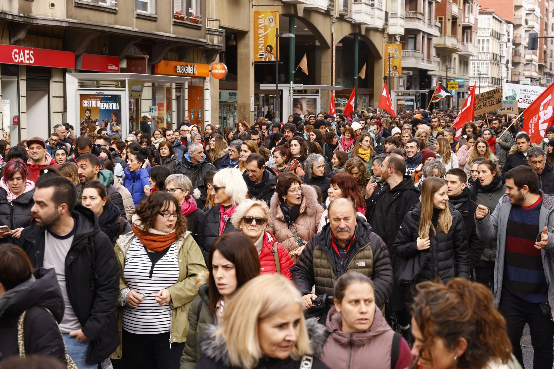 Manifestación de la enseñanza pública en Vitoria