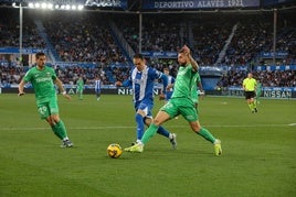 Kike García, durante el Alavés-Leganés de la primera vuelta en Mendizorroza.