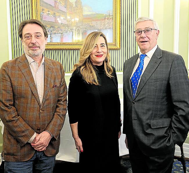 Ricardo Devis, María Tomasa Núñez y Carlos de Barrón.