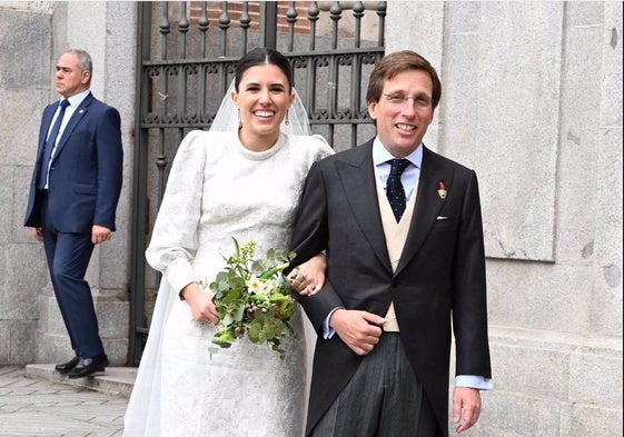 Teresa Urquijo y su Jesús Martínez-Almeida el día de su boda.