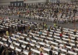 Miles de aspirantes tomaron parte en la última OPE celebrada en Osakidetza.