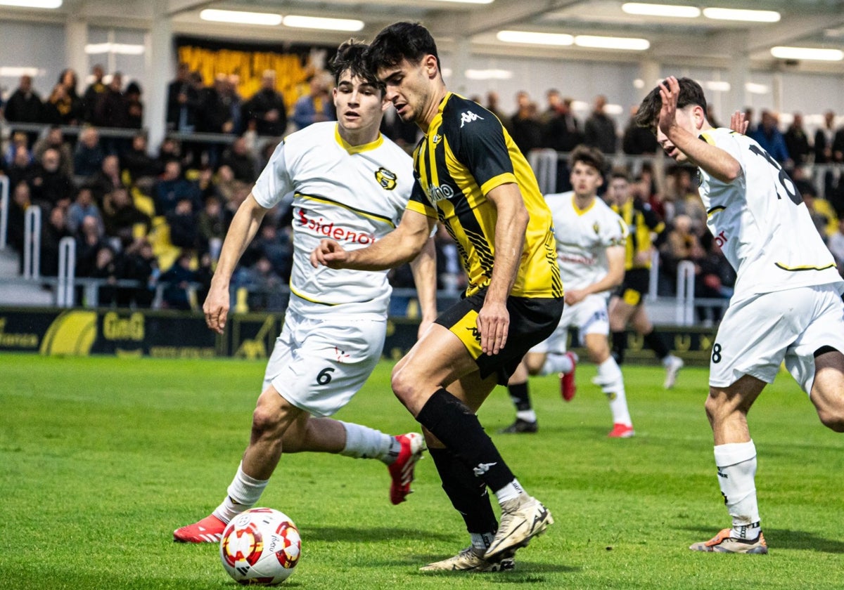 Imagen del partido entre el Portugalete y el Basconia del pasado sábado.