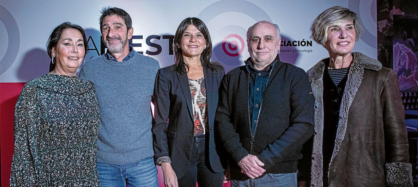 Ana Aurtenetxe, Aitor Zumelzu, Amaia Ruiz, José Félix Ruiz y María Caballero. 