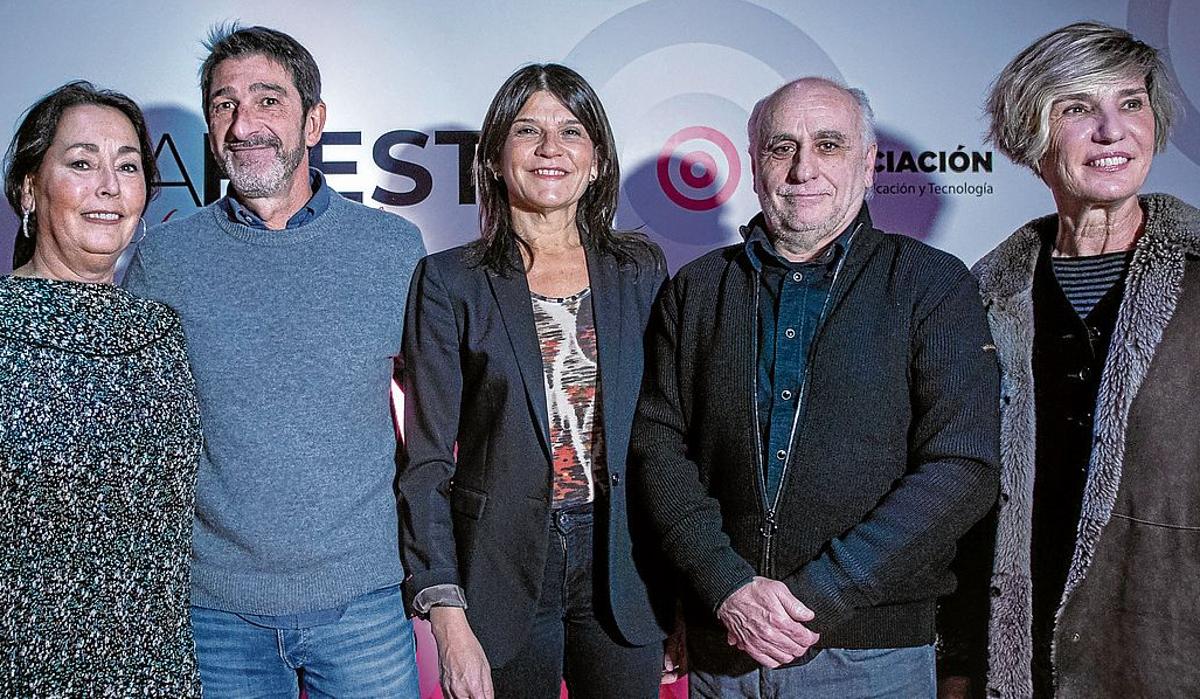 Ana Aurtenetxe, Aitor Zumelzu, Amaia Ruiz, José Félix Ruiz y María Caballero.