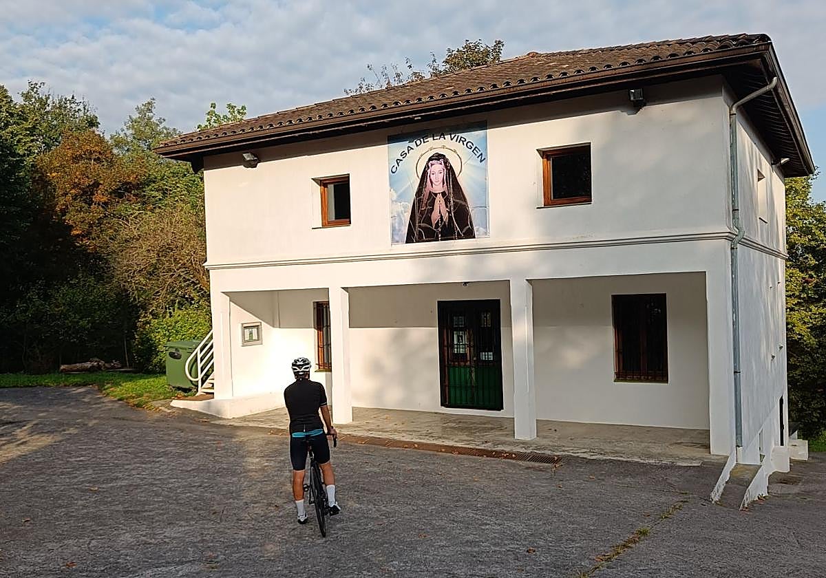 Edificio donde se dice que apareció la Virgen.
