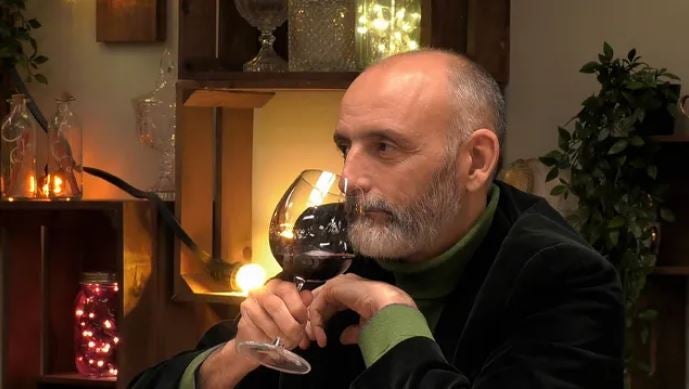 La cita de un bilbaíno abstemio con una bodeguera en 'First Dates': «Bebo agua y té; me manda a tomar por saco»