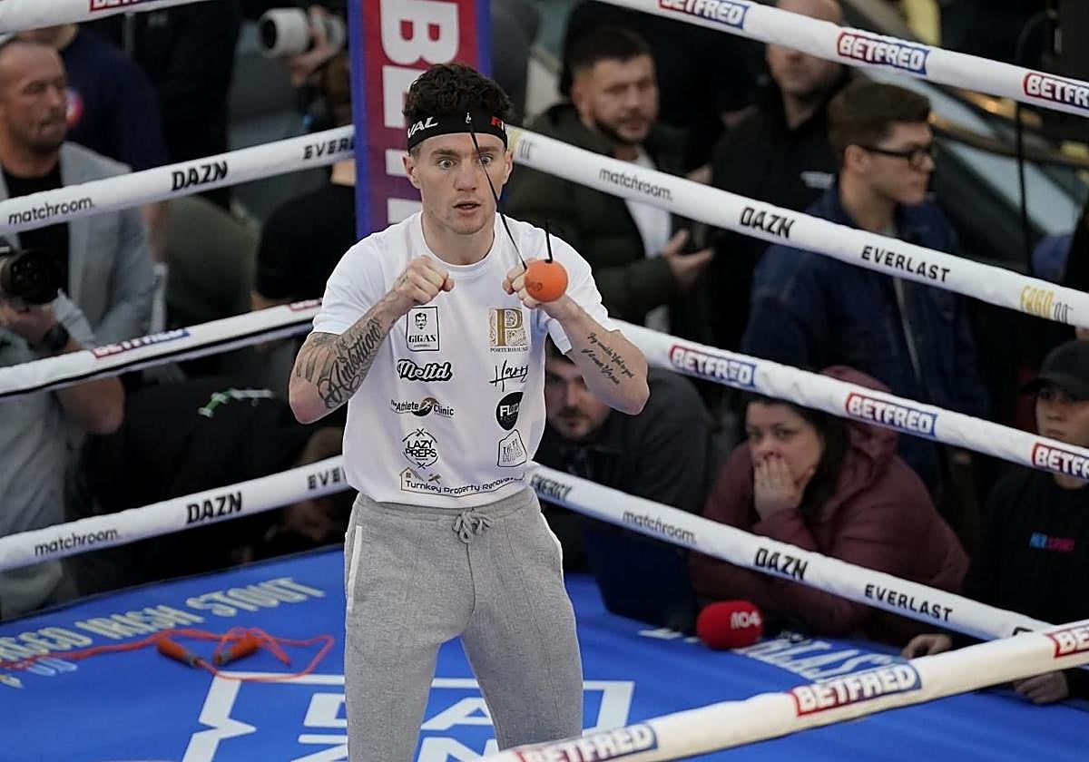 John Cooney durante un entrenamiento en 2023.