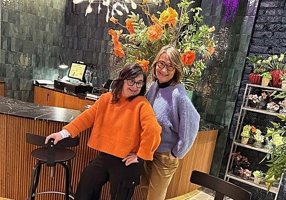 María Ondovilla, la chica con síndrome de Down, estrella de la perfumería Ruiz de Ocenda de Bilbao.