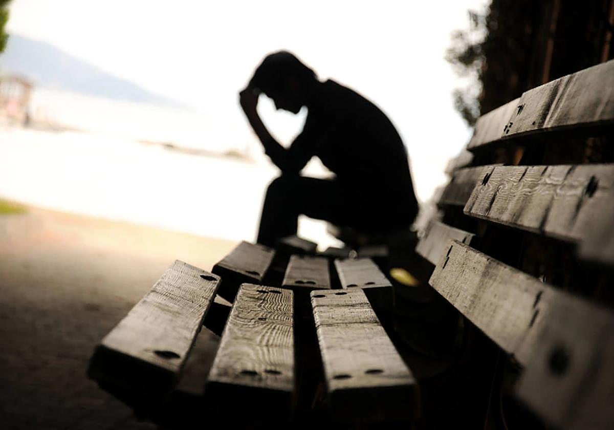 Salud identifica a 2.004 vascos con riesgo alto de suicidio