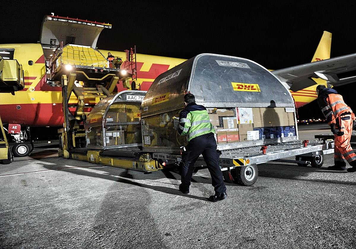 DHL crece un 20% y su nuevo hangar «consolidará» a la firma en Vitoria