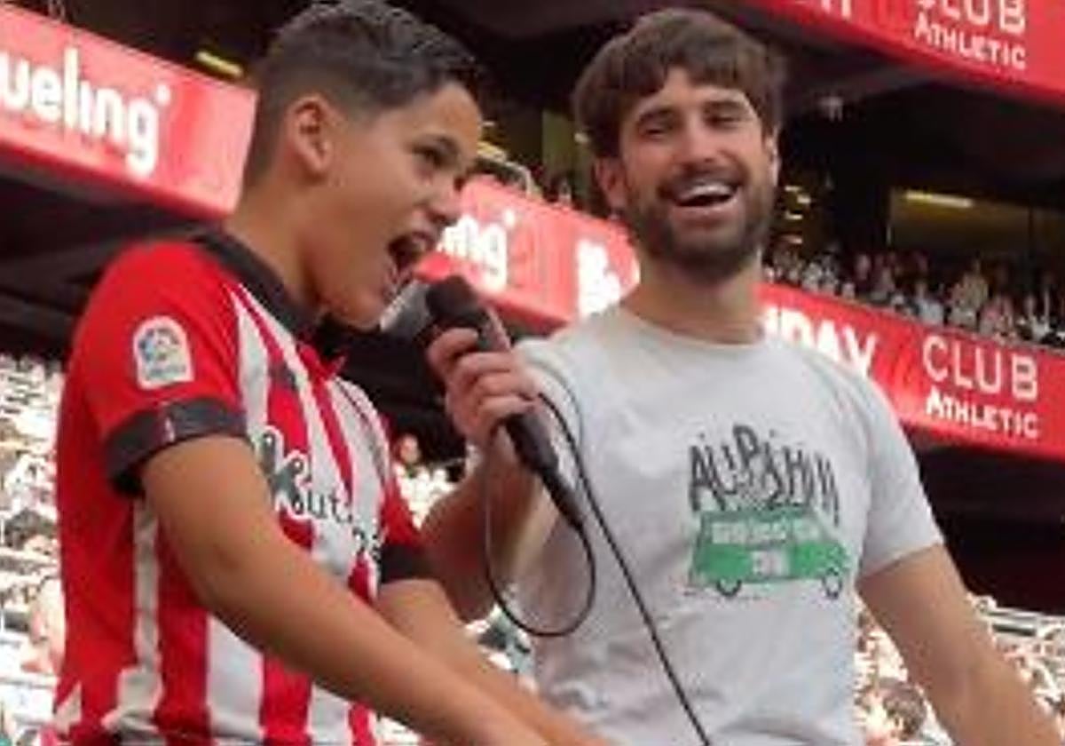 El Athletic presume de 'fichaje' para la grada de animación: Julen Axpe, protagonista del derbi femenino