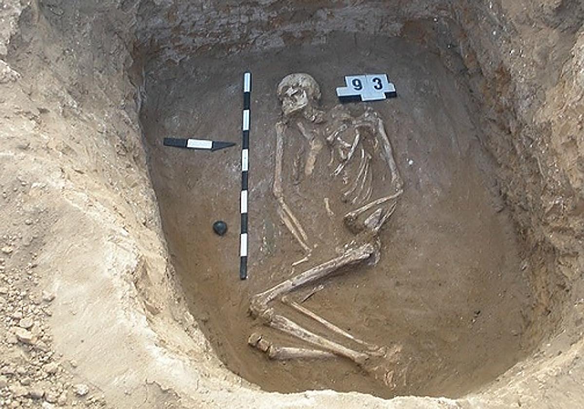 Enterramiento de la cultura de tumbas yamna, en el óblast de Volgogrado.