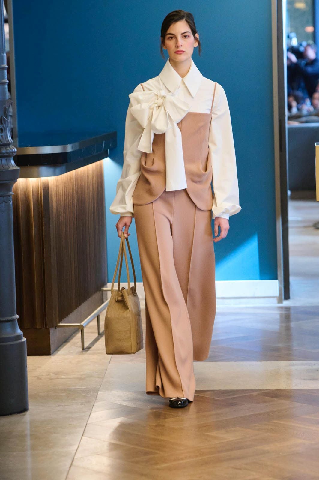 El vitoriano Modesto Lomba presenta en Madrid su nueva colección &#039;Hall&#039;