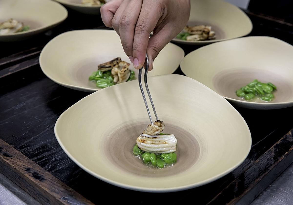 El asador vizcaíno elegido como uno de los tres mejores restaurantes de España según la Guía Macarfi