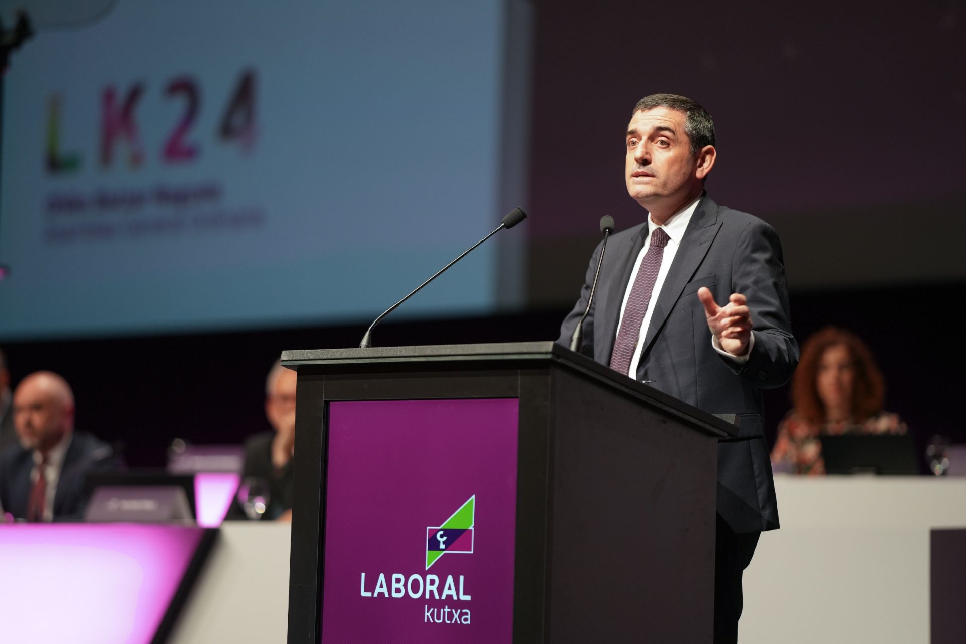 Laboral Kutxa registra unas ganancias históricas de 274 millones en 2024