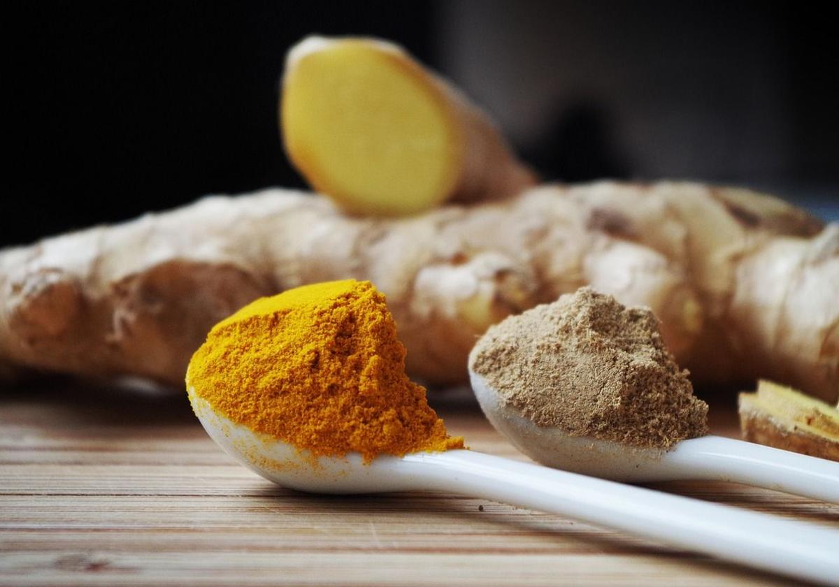 El superalimento antiinflamatorio que mejora la digestión: «Es efectivo en personas con piernas cansadas y varices»