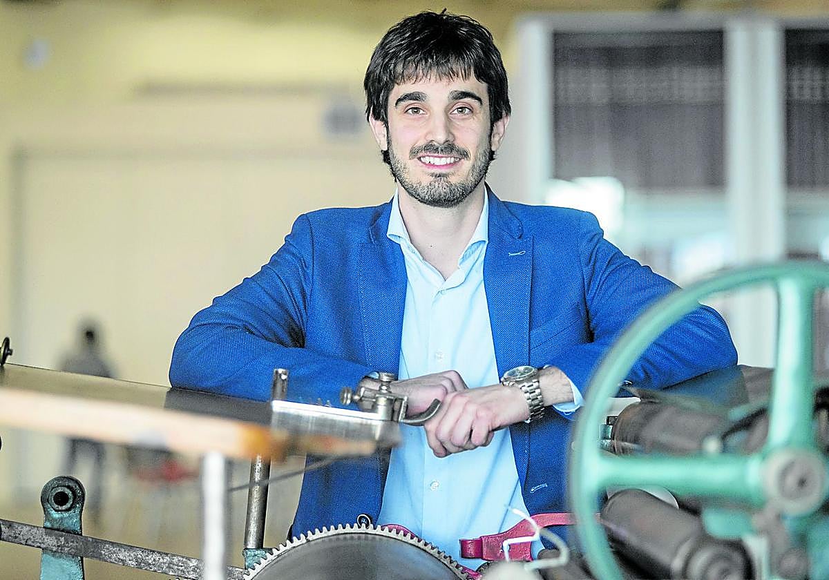 Pablo Alaña ganó el Premio Nova con 'La sospecha eterna' (2022).