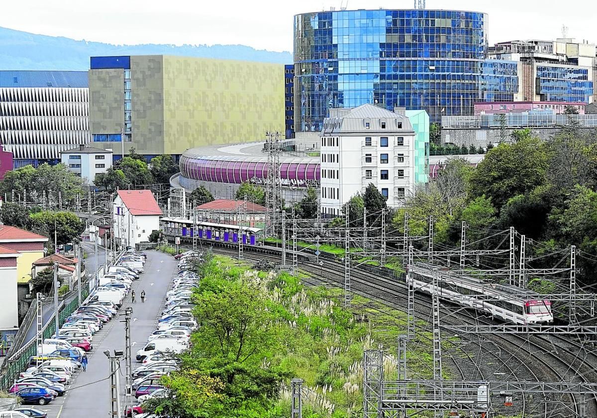 La primera fase del nuevo trazado ferroviario conectará las instalaciones del Puerto con Olabeaga