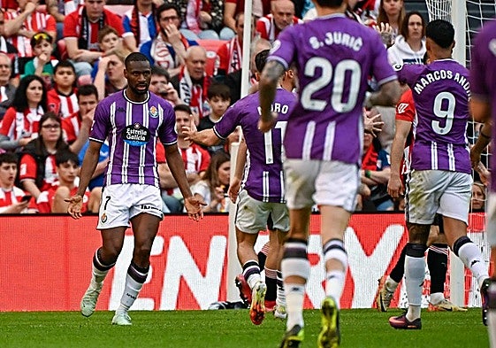 Las peñas del Valladolid piden que sus jugadores les devuelvan el dinero de las entradas de San Mamés