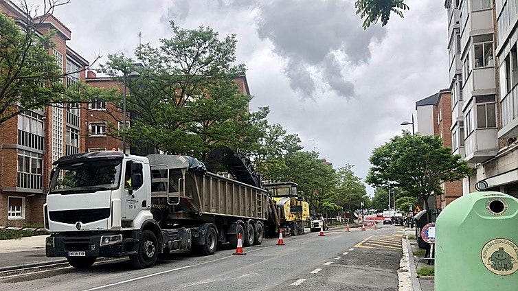 Estas son las calles en las que se invertirán 1,5 millones en renovar el asfaltado este verano en Vitoria