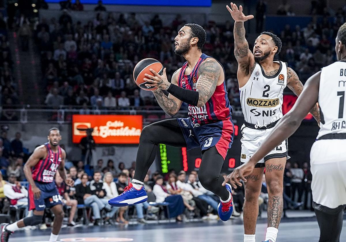 Howard registra unas anotaciones de 33, 26, 14 y 17 puntos en sus cuatro partidos ante el Partizan.