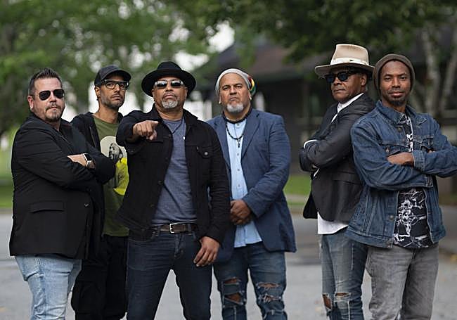 Los canadienses Blackburn Brothers.