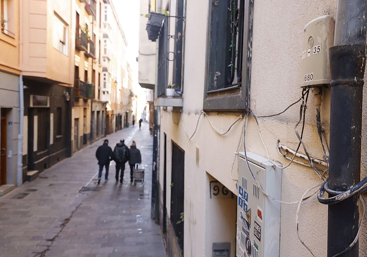 Los vecinos del Casco Viejo llevan año y medio esperando una solución