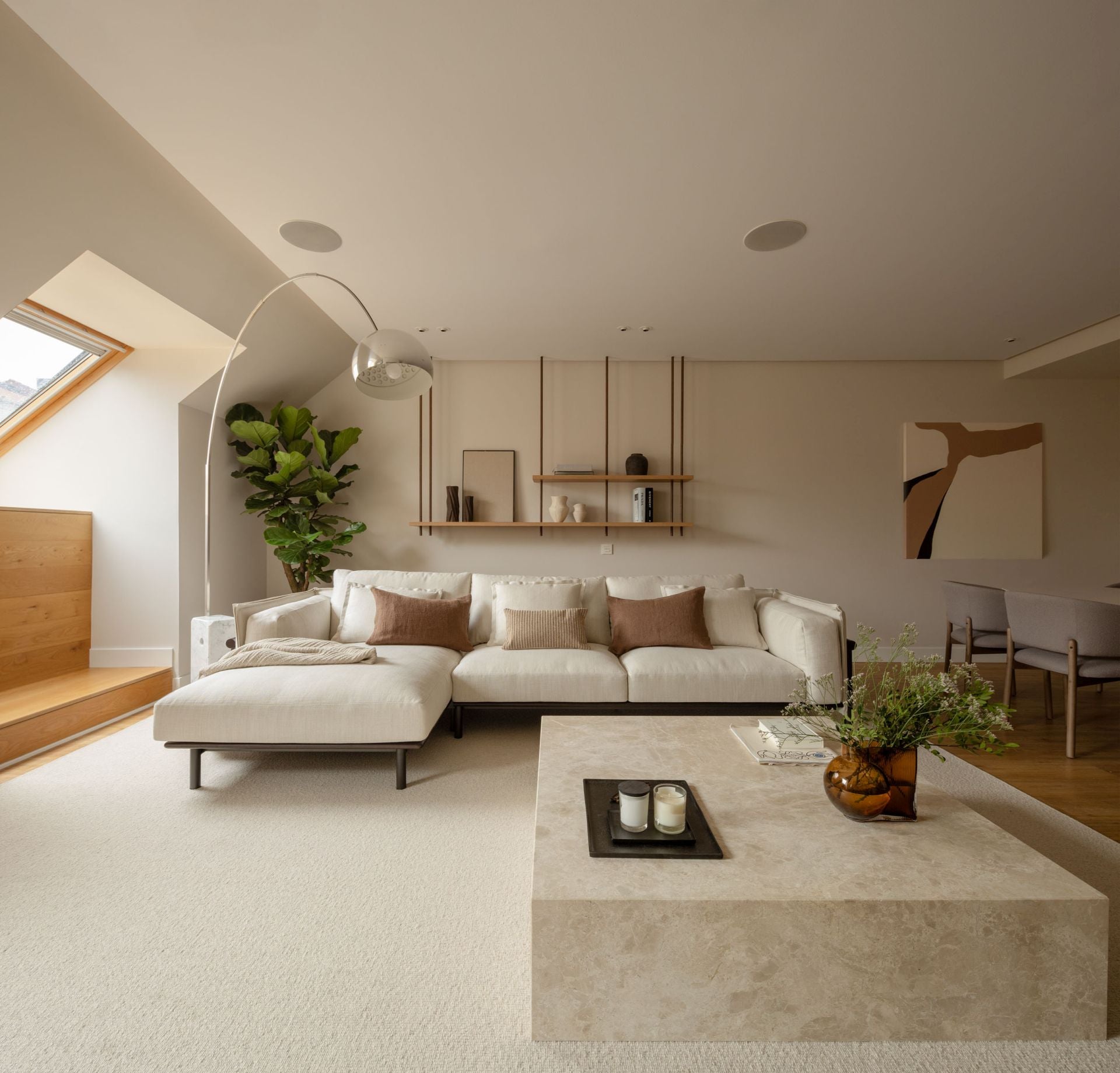 Este piso de un matrimonio y su hija es un oasis de paz en pleno centro de Bilbao