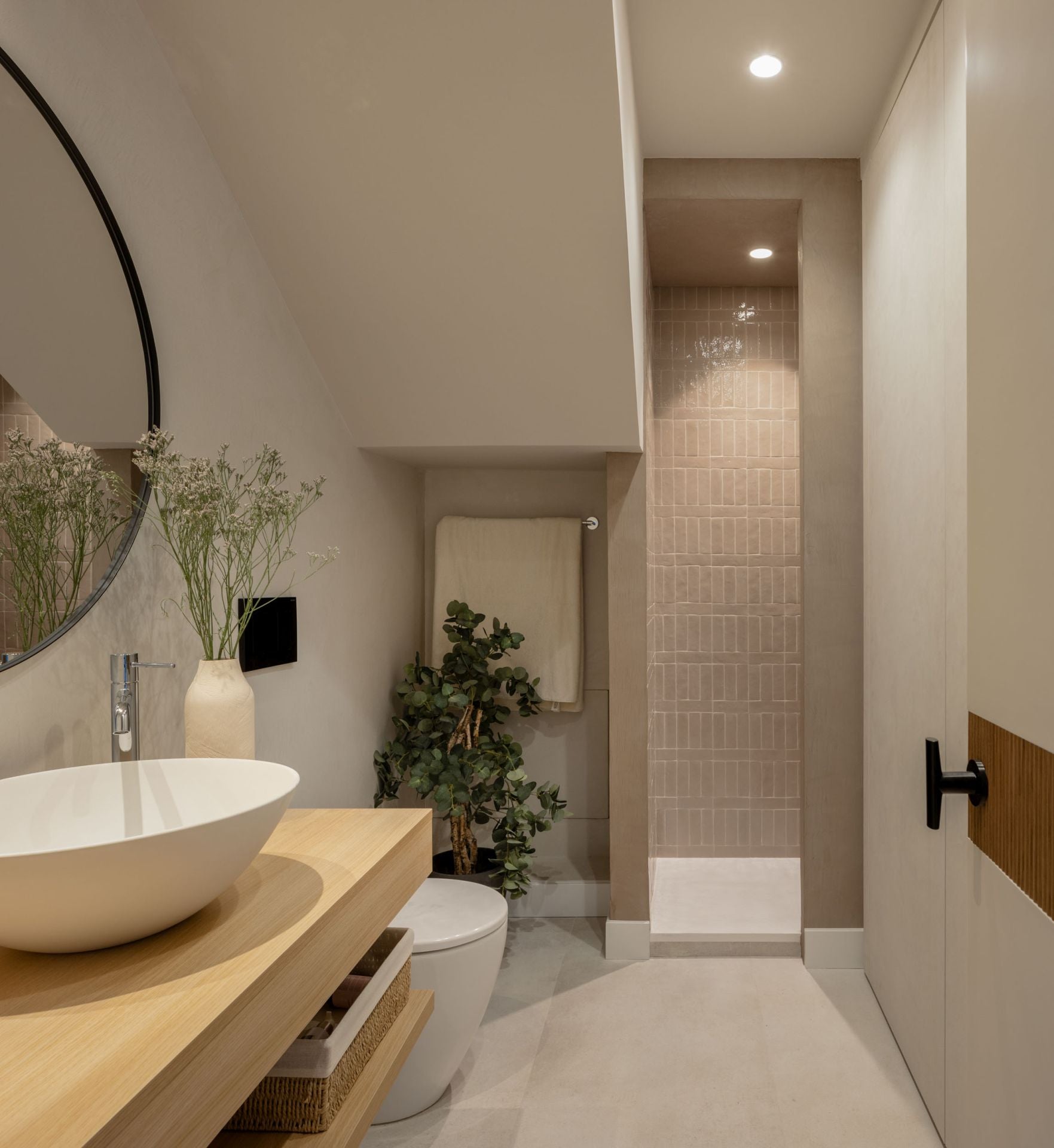 Este piso de un matrimonio y su hija es un oasis de paz en pleno centro de Bilbao
