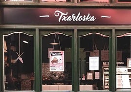 La pastelería vegana que baja la persiana tras casi una década endulzando el Casco Viejo de Bilbao