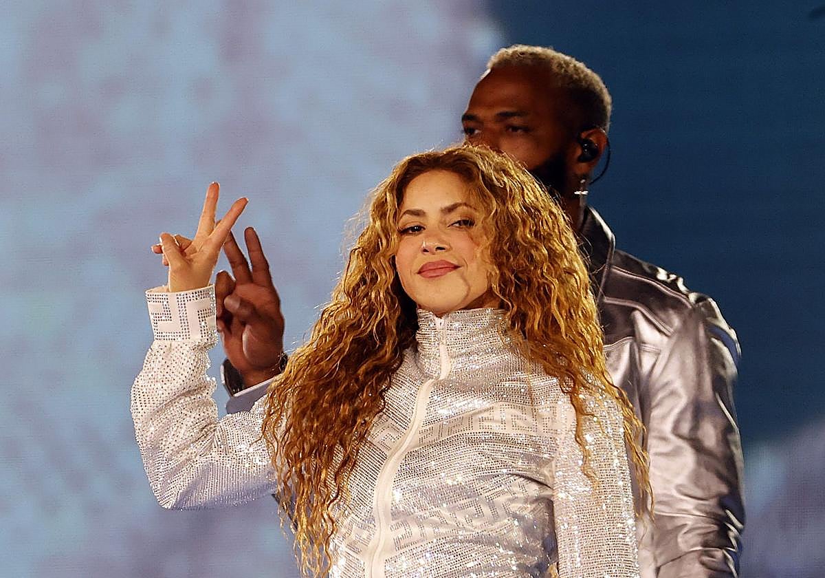 Shakira en su concierto en Bogotá con la gira 'Las mujeres ya no lloran'.