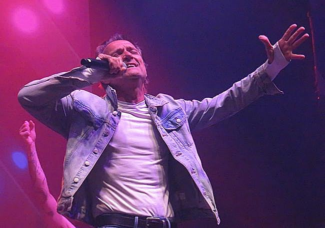 Gonzalo, el de la mejor interpretación de la noche: 'Bellísimo'.