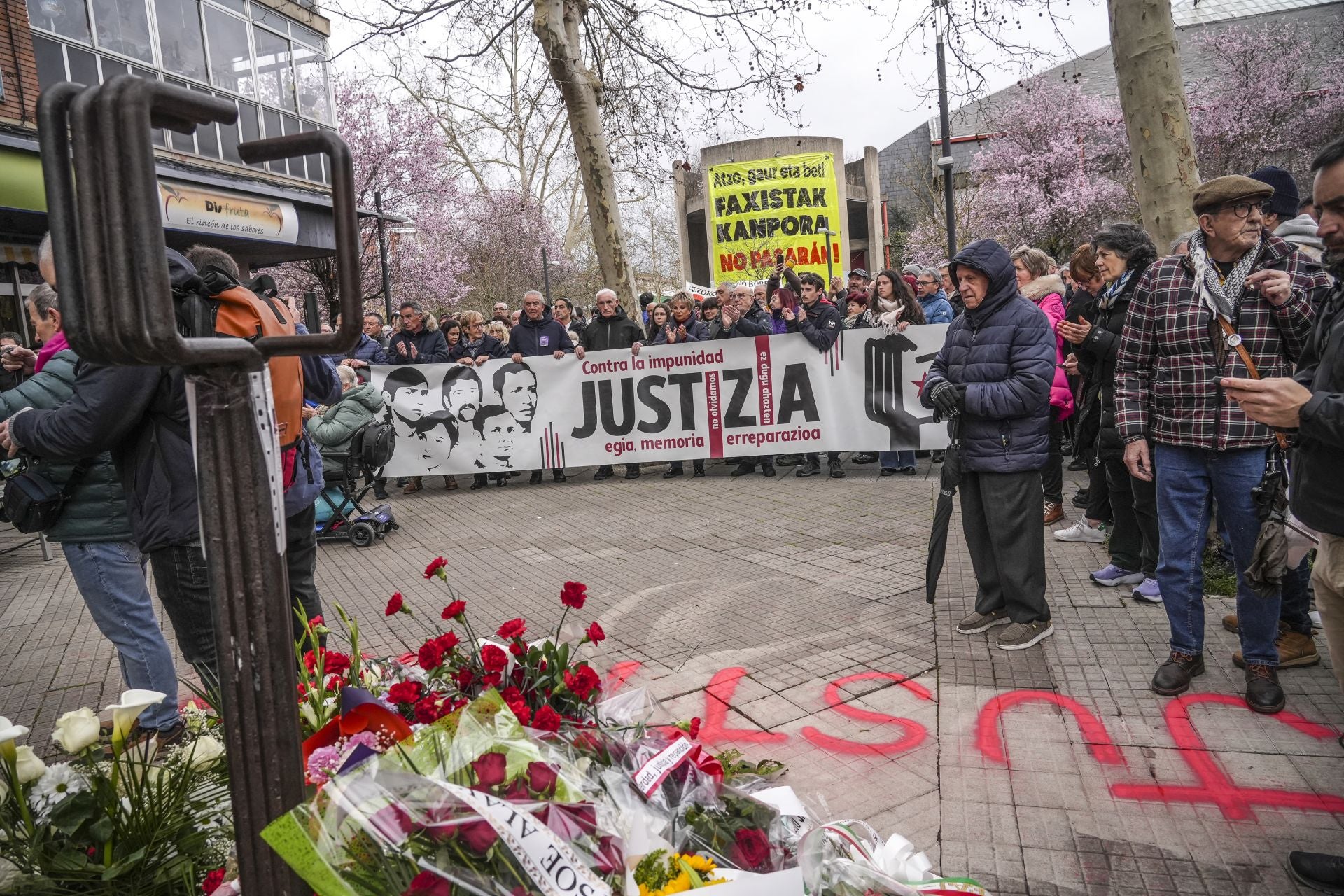 El homenaje y la manifestación en recuerdo del Tres de Marzo, en imágenes