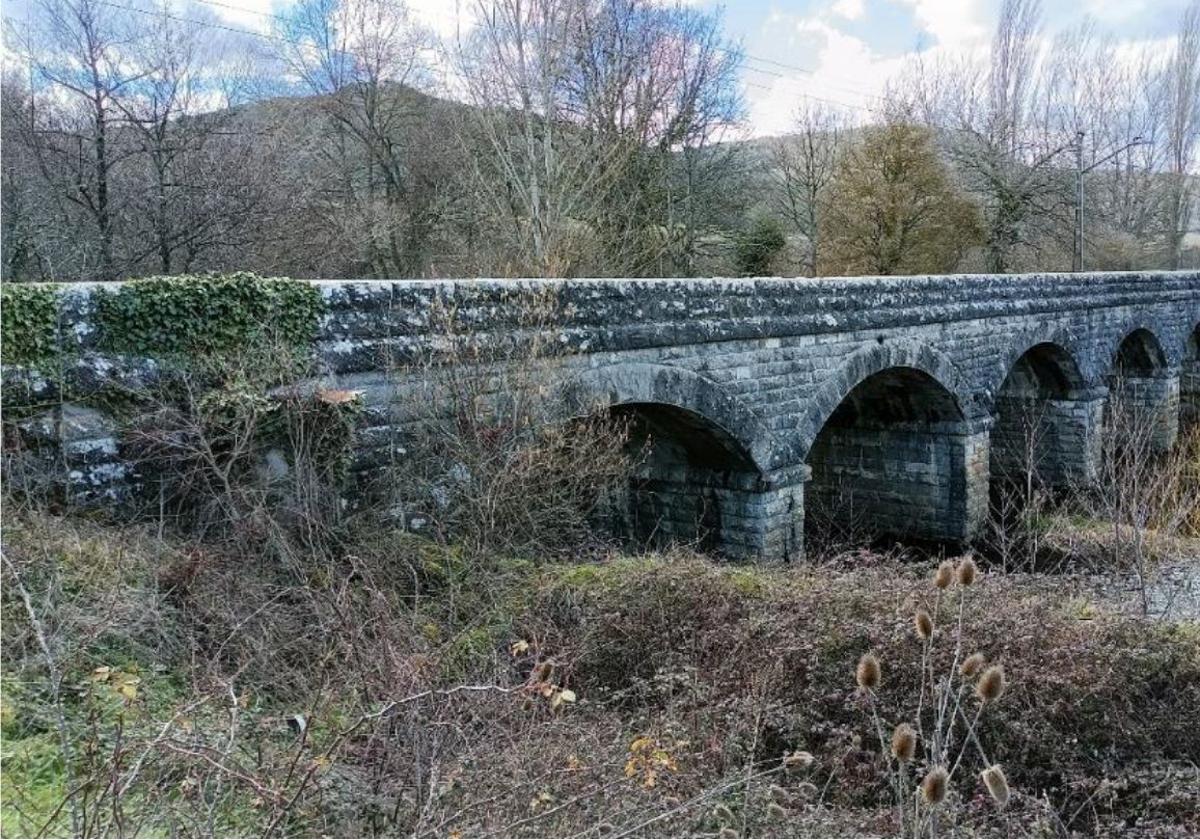 Adif invertirá 750.000 euros para reparar dos puentes ferroviarios en Kuartango