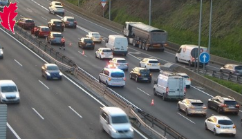 Solucionadas las retenciones en el Txorierri a la altura de Erandio hacia Galdakao tras un accidente múltiple