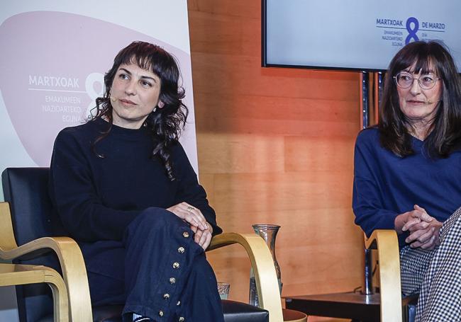 Savina Lafita e Inma Roiz, durante el coloquio.