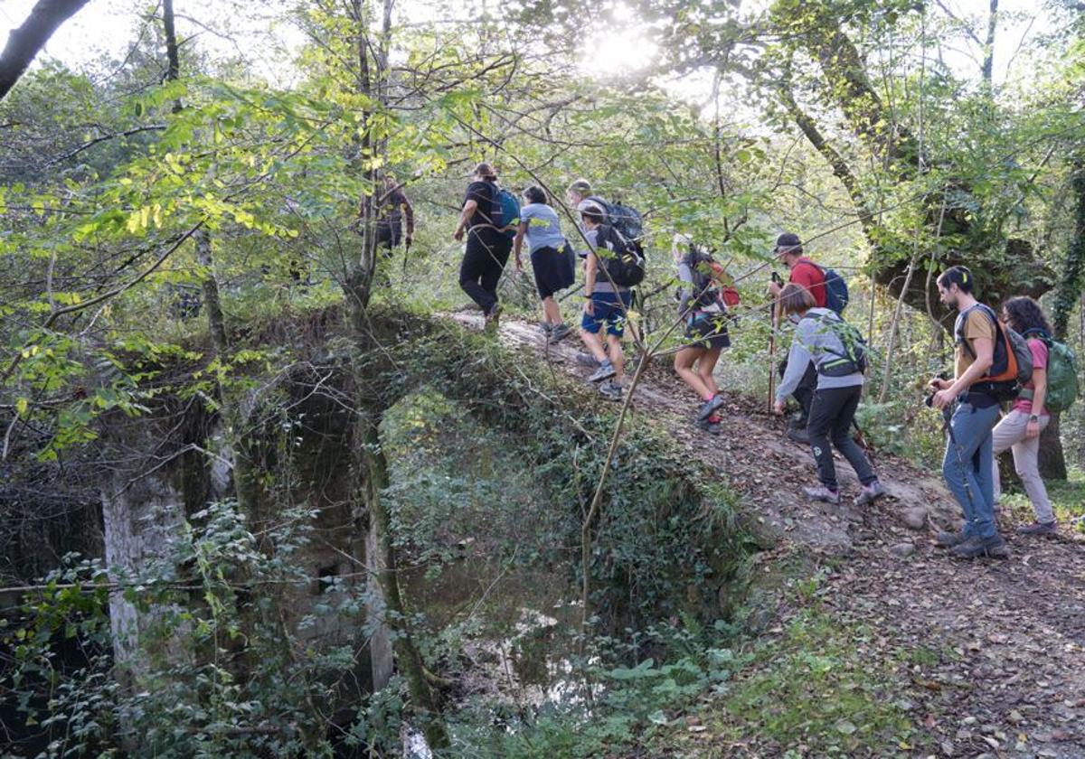Diez salidas para aficionarse a la montaña en Álava