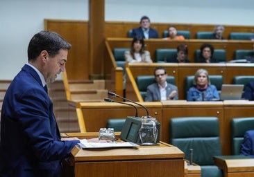 Pradales pide al PP que «baje de maximalismos» fiscales porque «el acuerdo sigue siendo posible»