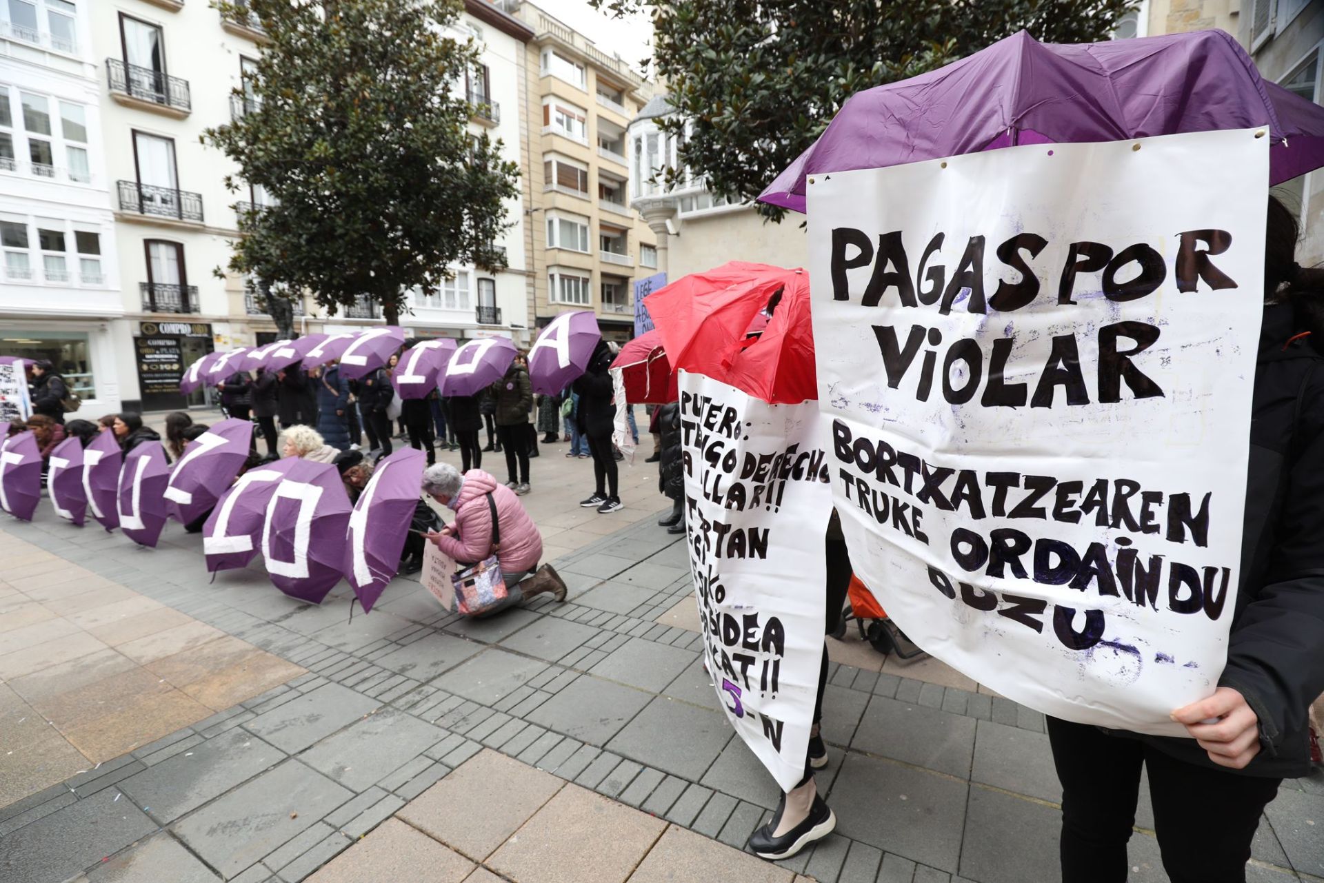 Las mejores fotos de los actos del 8M en Vitoria