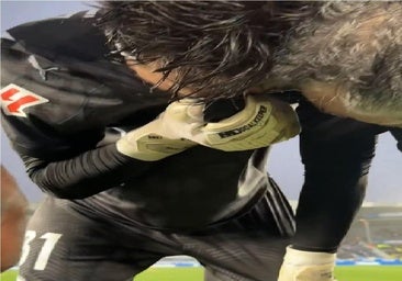 Las lágrimas de Adrián Rodríguez tras debutar con el Alavés
