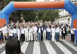 Responsables de la ONCE en otra actividad social, la carrera de cascabeles