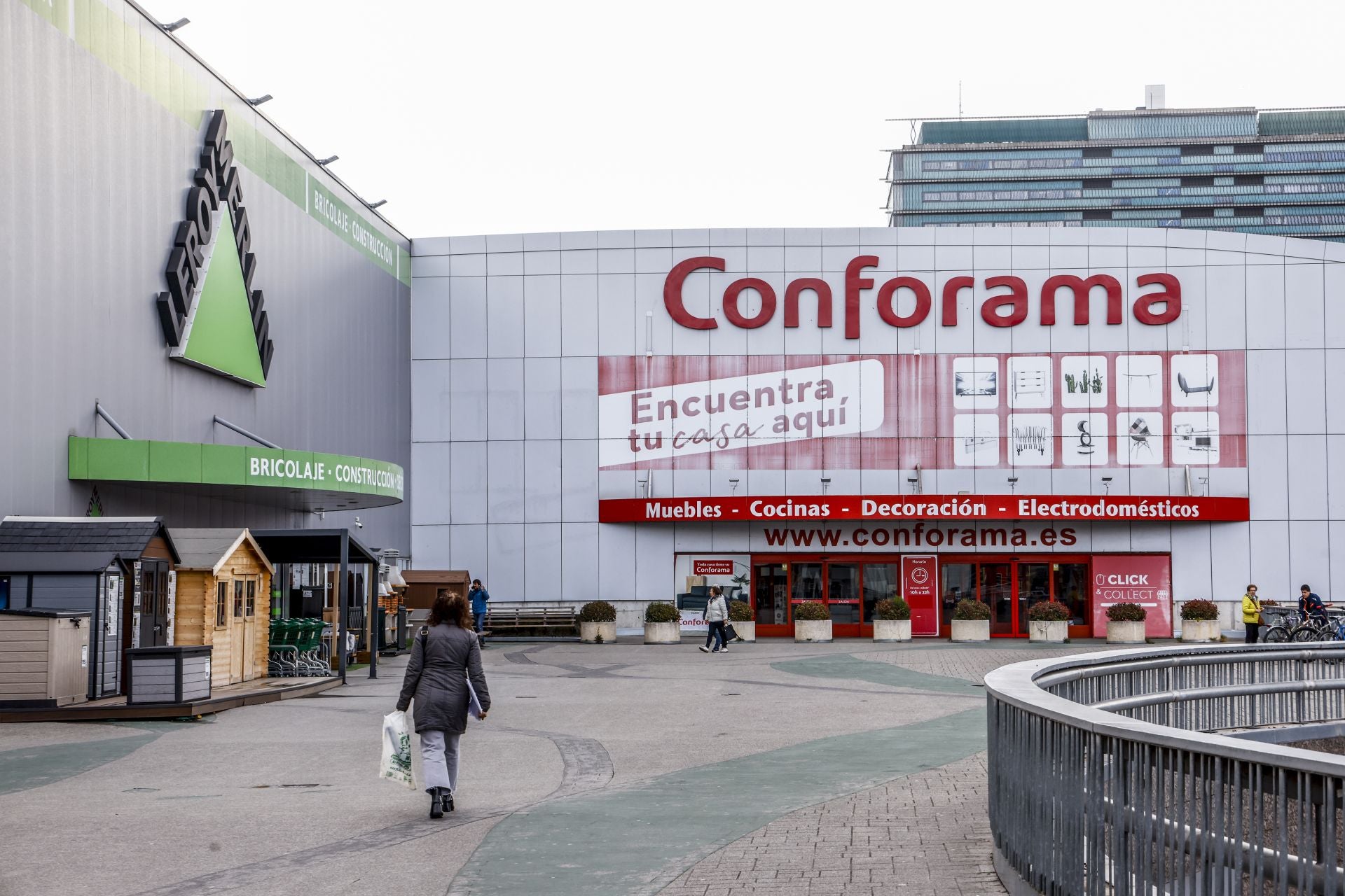 Ikea prepara su desembarco en el espacio que dejará Conforama en El Boulevard