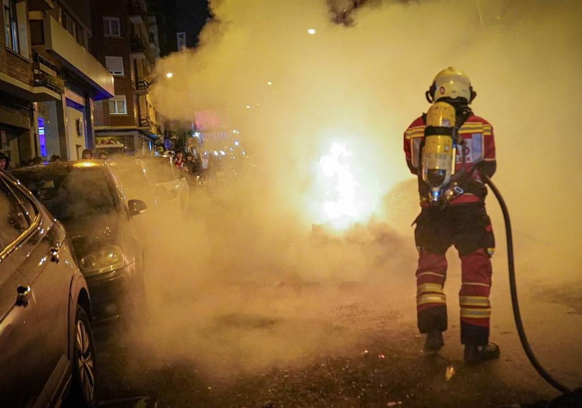 Los radicales del Athletic empañaron la fiesta al provocar los altercados y perseguir con bengalas a los tifosi