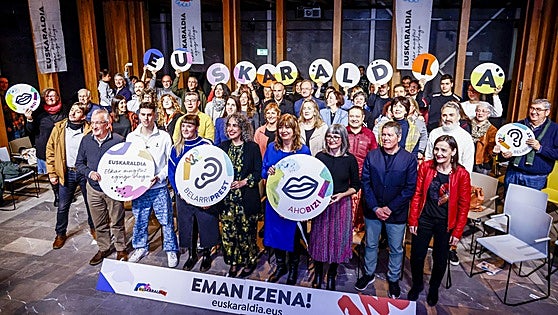 La cuarta edición de Euskaraldia busca un impulso al uso del euskera en la calle
