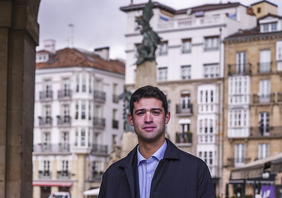 Díez Antxustegi, fotografiado en Vitoria, es portavoz parlamentario desde esta legislatura.