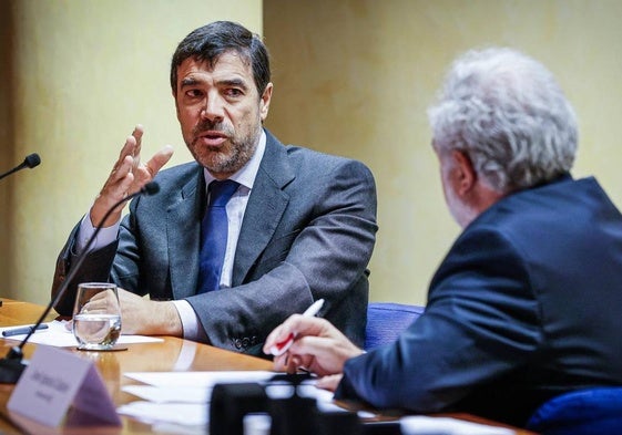 Anton Arriola junto a José Ignacio Zudaire, este viernes en la Cámara de Comercio
