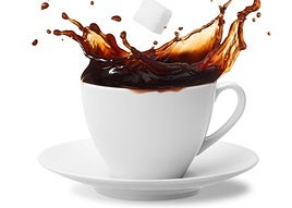 El truco de la nutricionista Sol Velasco para endulzar el café sin azúcar ni edulcorantes