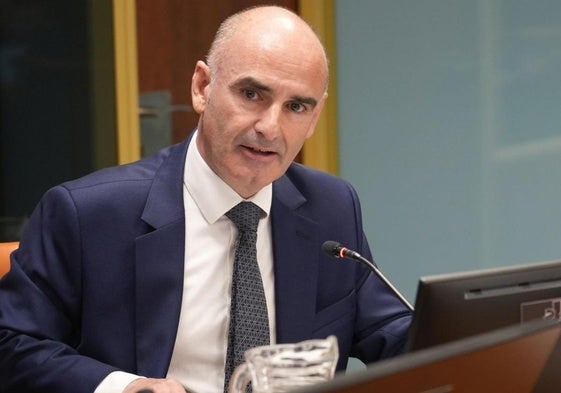 El director general de EiTB, Andoni Aldekoa, este miércoles en el Parlamento vasco.